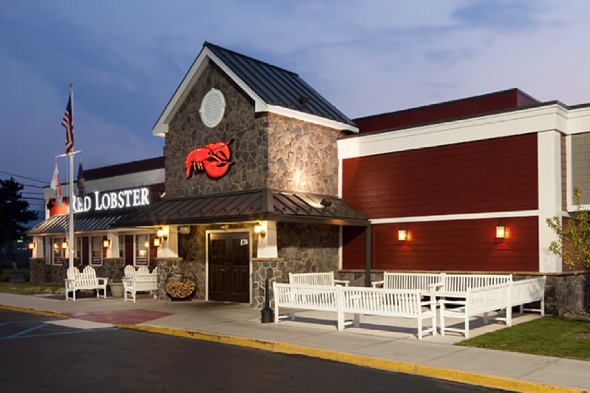 2023-red-lobster-veterans-day-military-discount