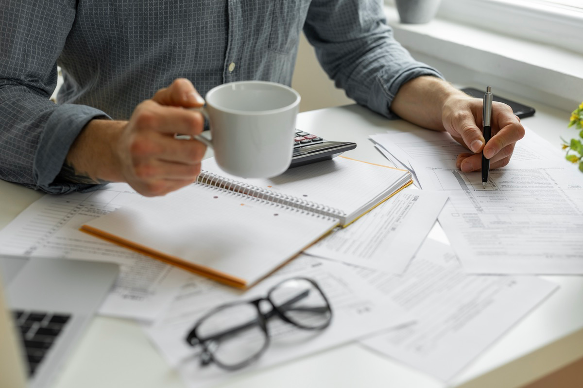 if you work under the table can you file taxes