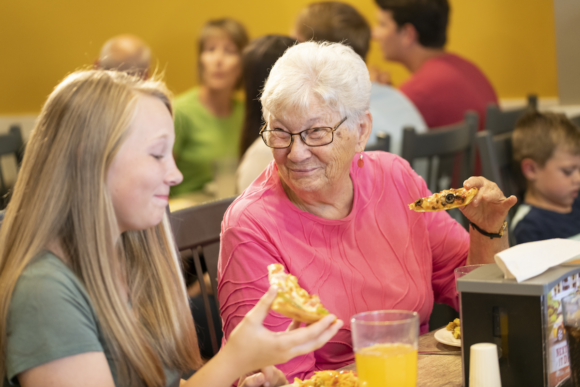 Veteran eats lunch at Pizza Ranch with granddaughter